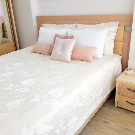 Light Apartment Center City Chişinǎu Buitenkant foto