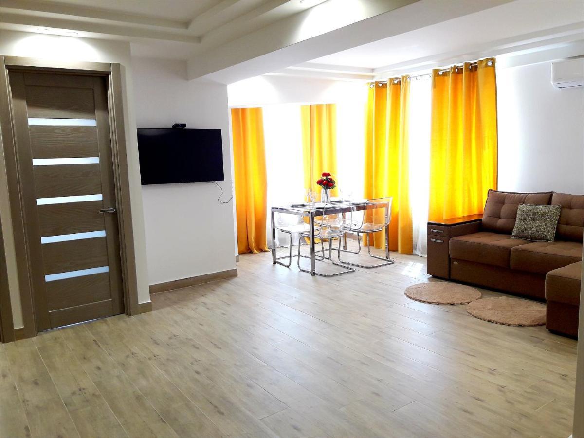 Light Apartment Center City Chişinǎu Buitenkant foto