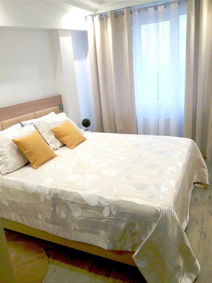 Light Apartment Center City Chişinǎu Buitenkant foto